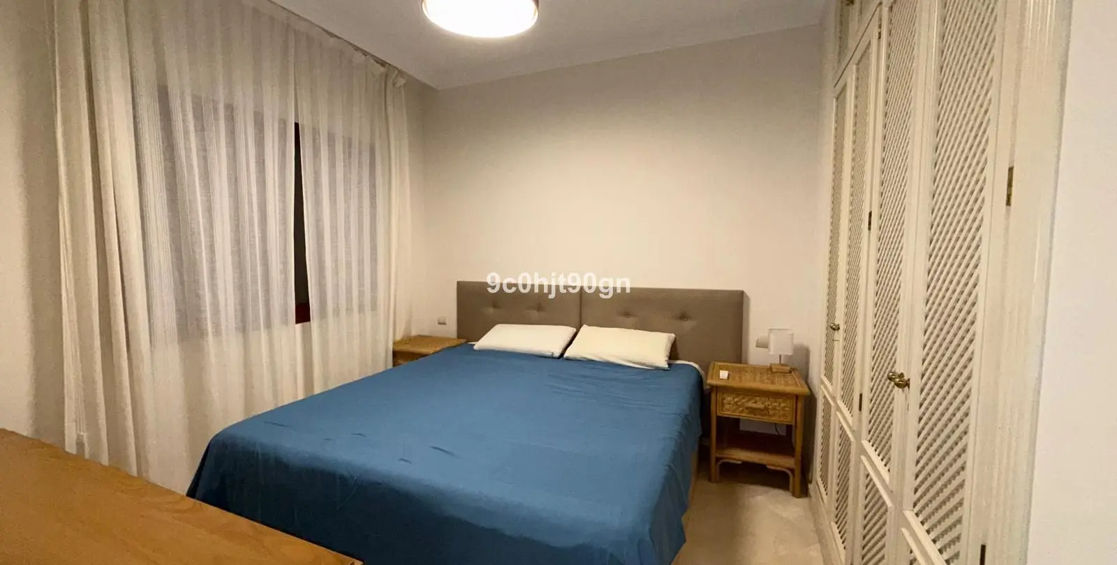 Sale of middle floor apartment in Elviria 17