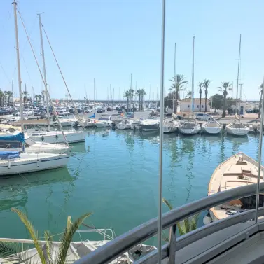 Продажа апартаментов на среднем этаже в Benalmadena