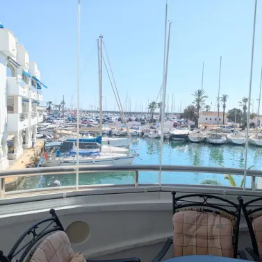 Продажа апартаментов на среднем этаже в Benalmadena