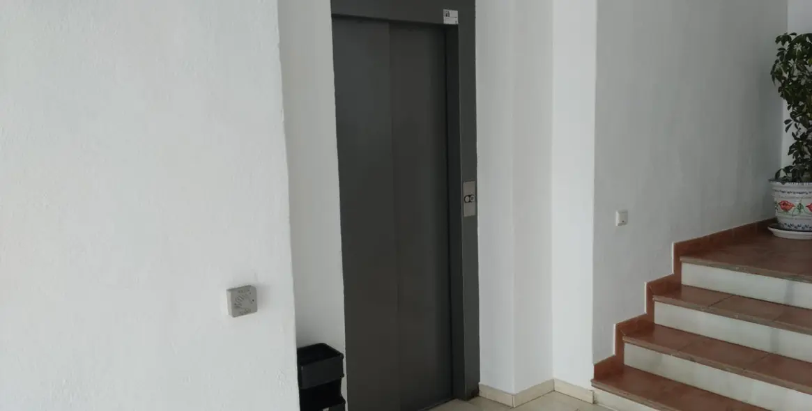 Продажа апартаментов на среднем этаже в Benalmadena 16