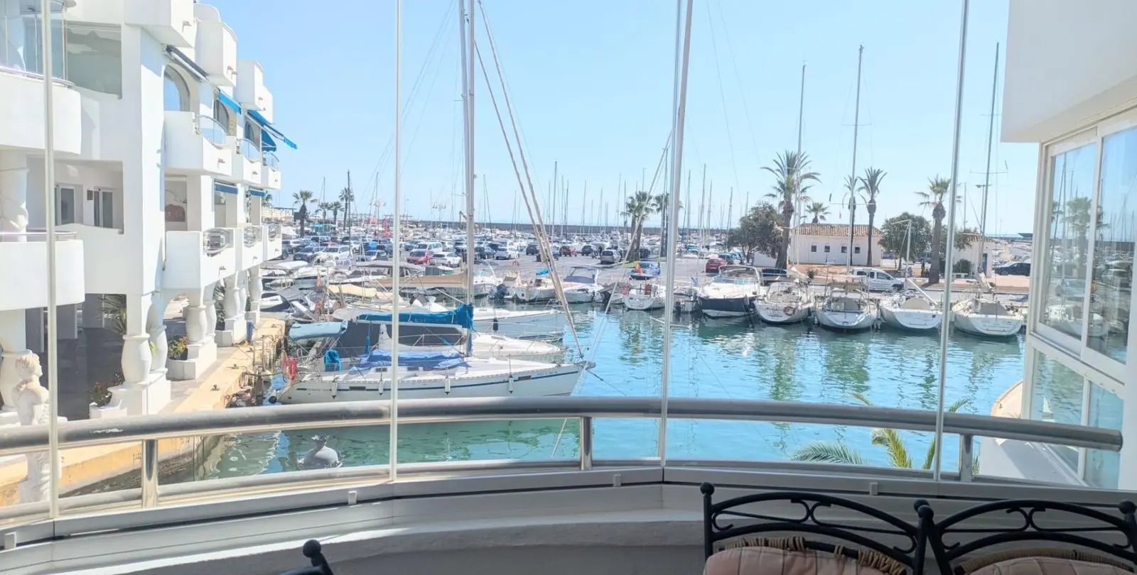 Venta de apartamento en planta media en Benalmadena 2