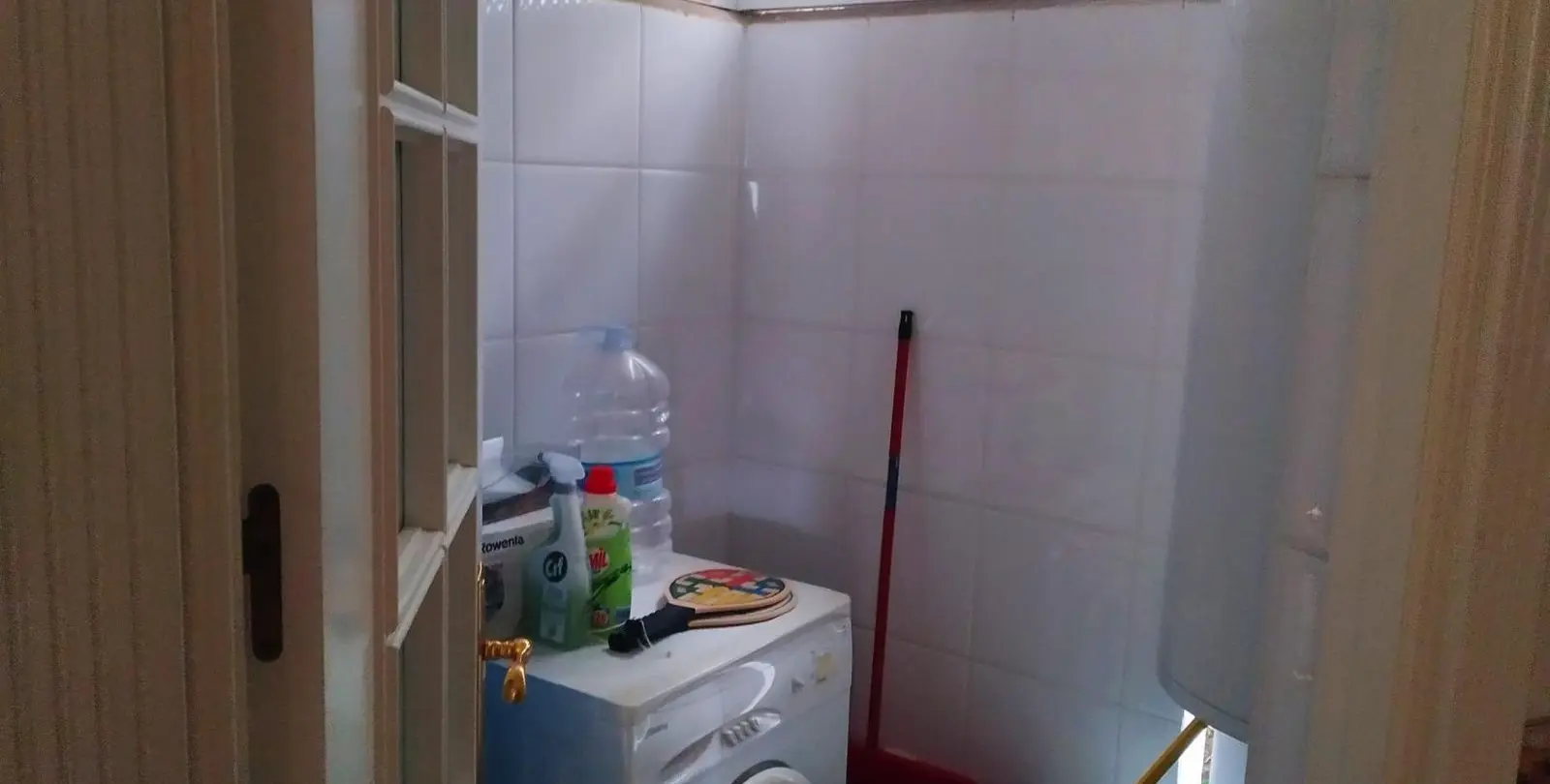 Venta de apartamento en planta media en Benalmadena 12