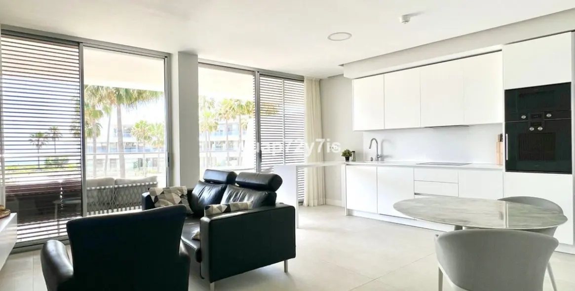 Sale of middle floor apartment in Estepona 7