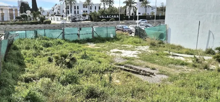 Venta de parcela residencial en Cancelada 0
