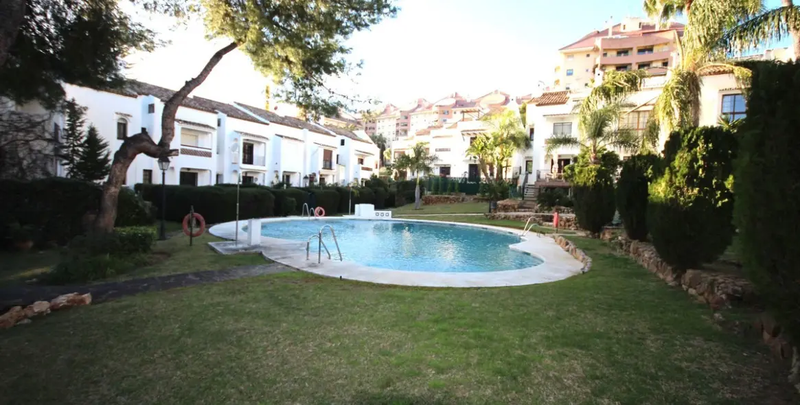 Sale of townhouse in Marbella 1