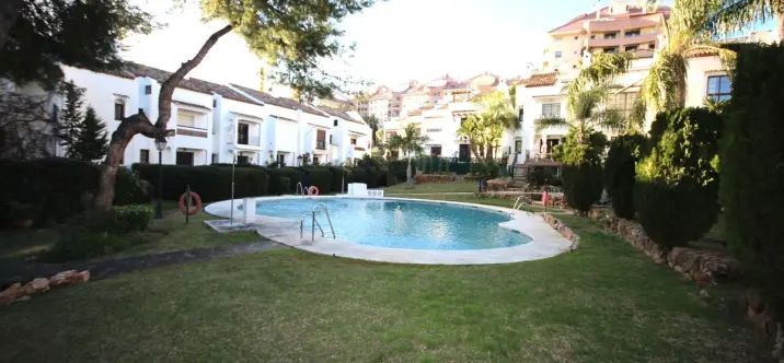 Sale of townhouse in Marbella 0