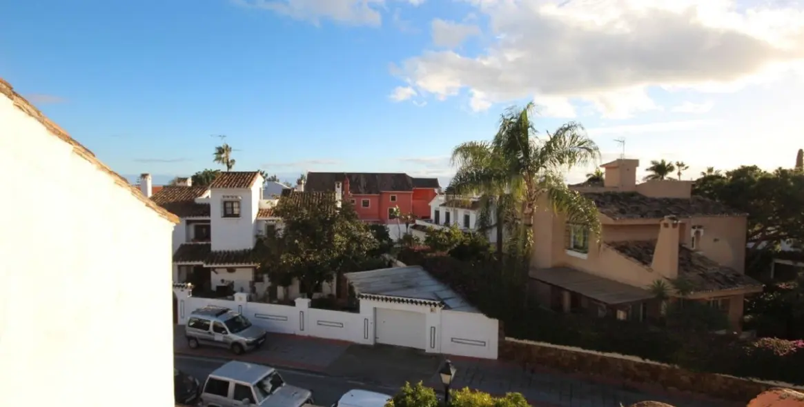 Sale of townhouse in Marbella 3
