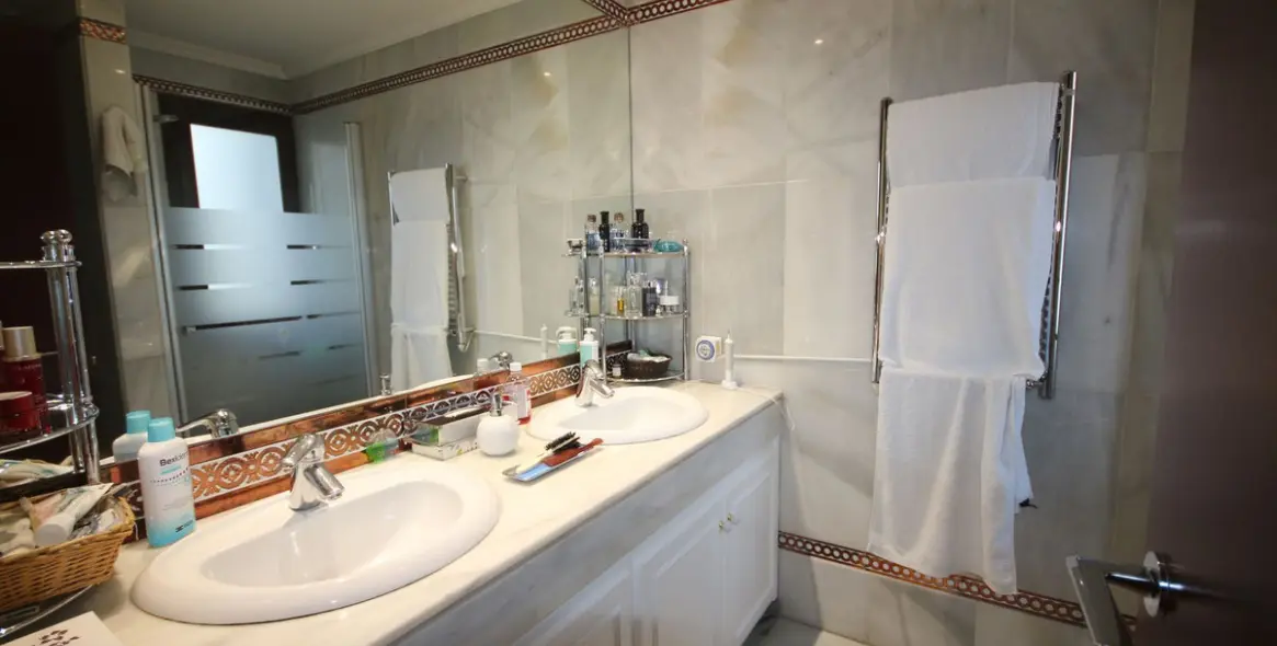 Sale of townhouse in Marbella 24