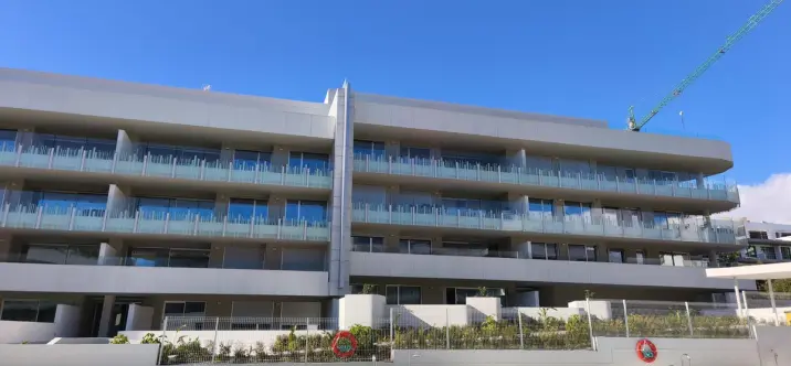 Sale of middle floor apartment in San Pedro de Alcántara 1