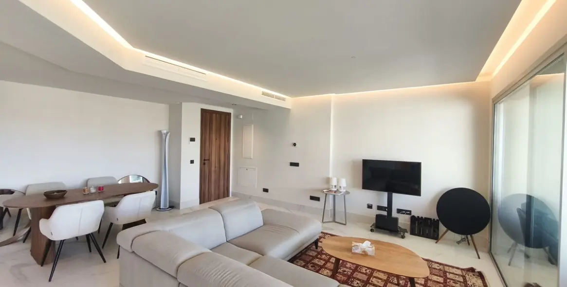 Sale of middle floor apartment in San Pedro de Alcántara 6