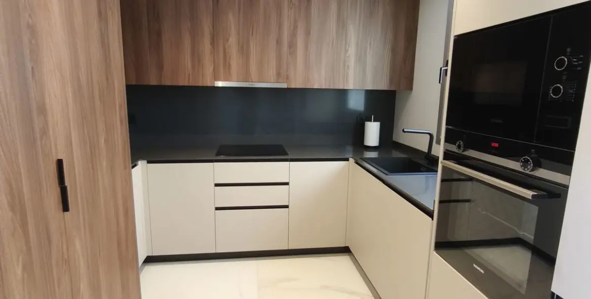 Sale of middle floor apartment in San Pedro de Alcántara 9