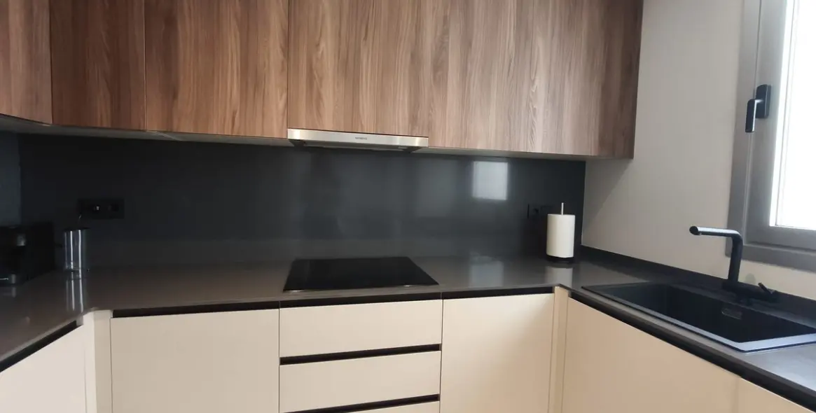 Sale of middle floor apartment in San Pedro de Alcántara 11