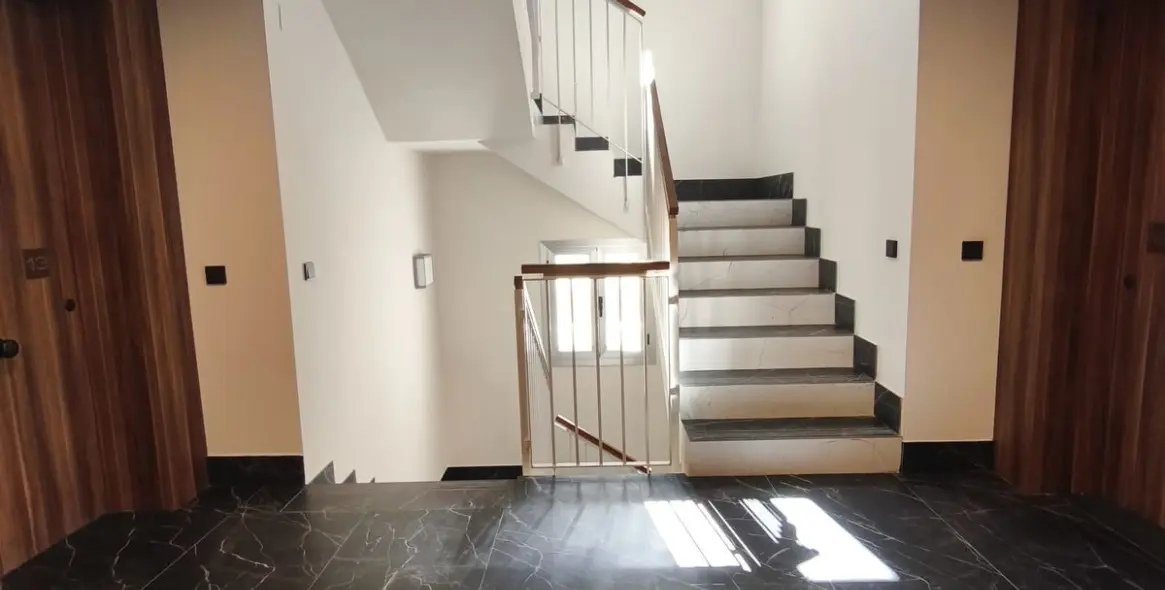 Sale of middle floor apartment in San Pedro de Alcántara 20