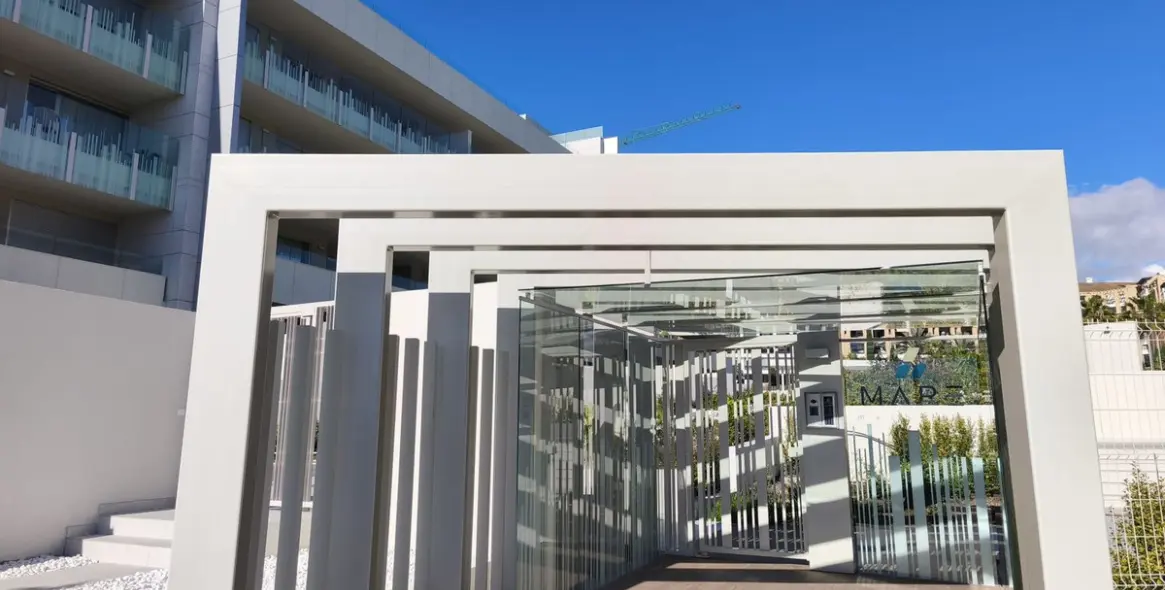 Sale of middle floor apartment in San Pedro de Alcántara 26