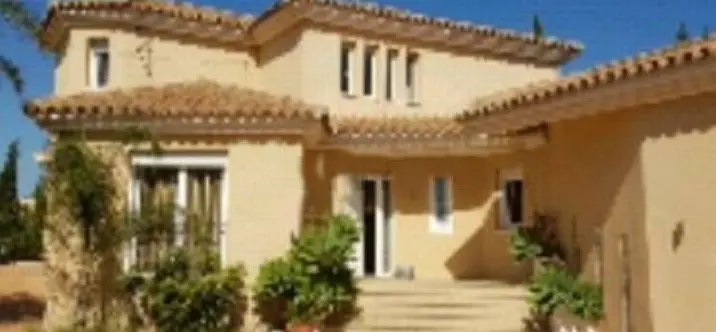 Venta de villa independiente en El Pinillo 0