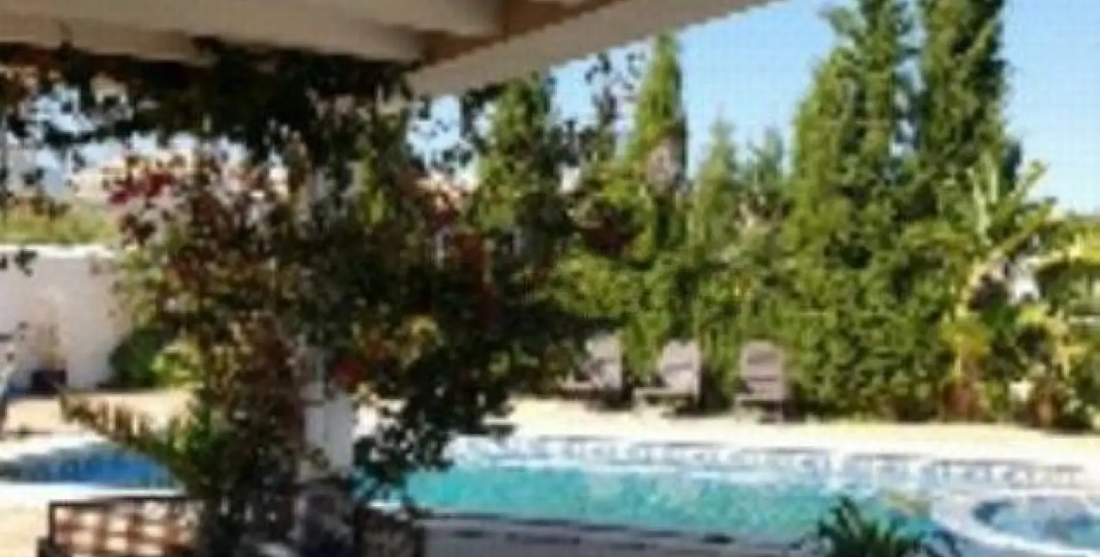 Sale of detached villa in El Pinillo 6