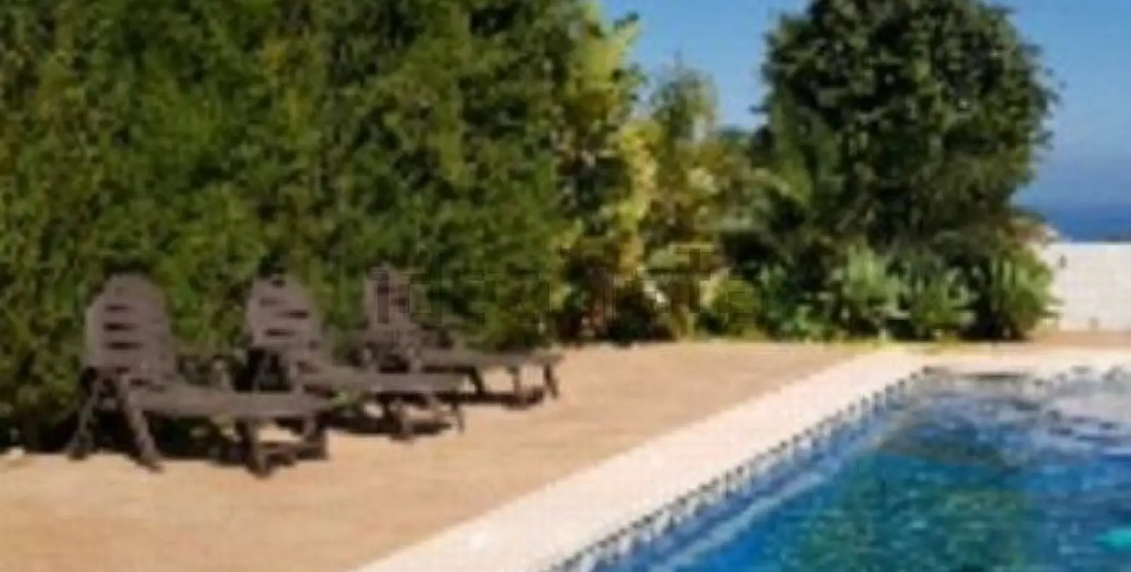 Sale of detached villa in El Pinillo 7