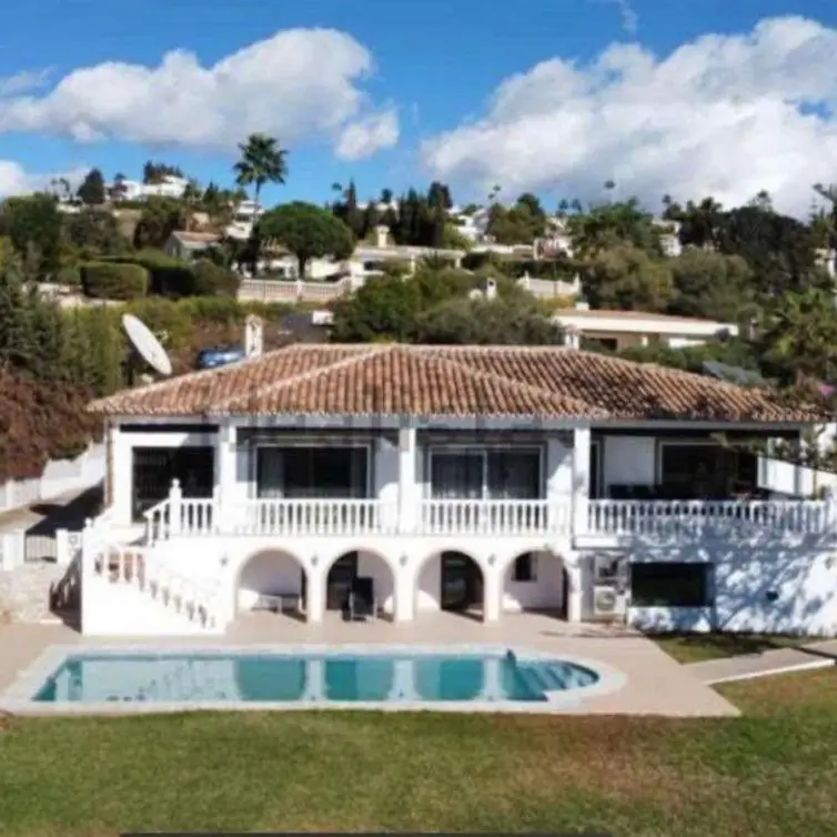 Sale of detached villa in Mijas