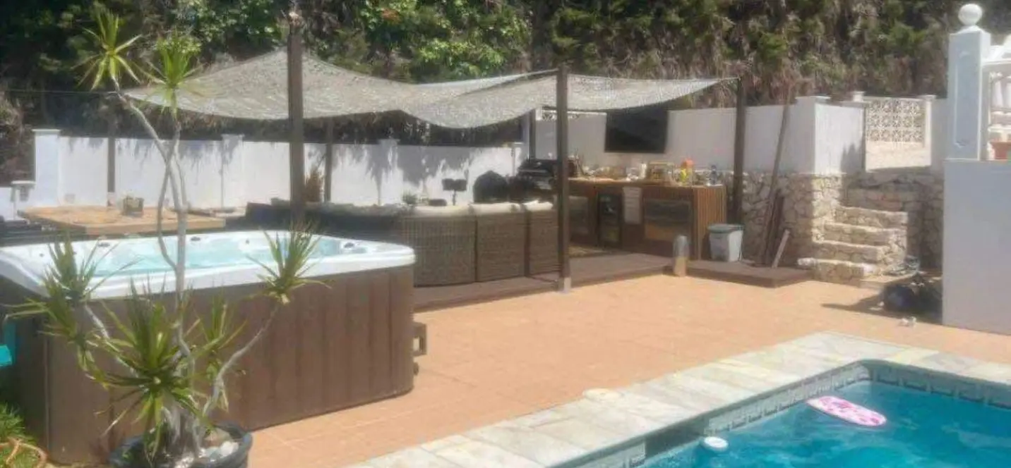 Sale of detached villa in Mijas 2