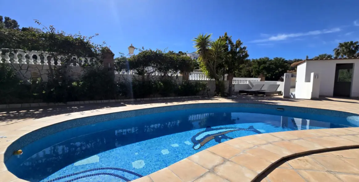 Продажа  отдельно стоящей виллы в Cerros del Aguila 4