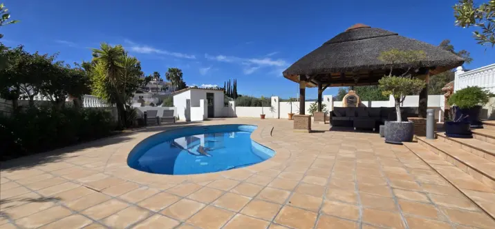 Продажа  отдельно стоящей виллы в Cerros del Aguila 4