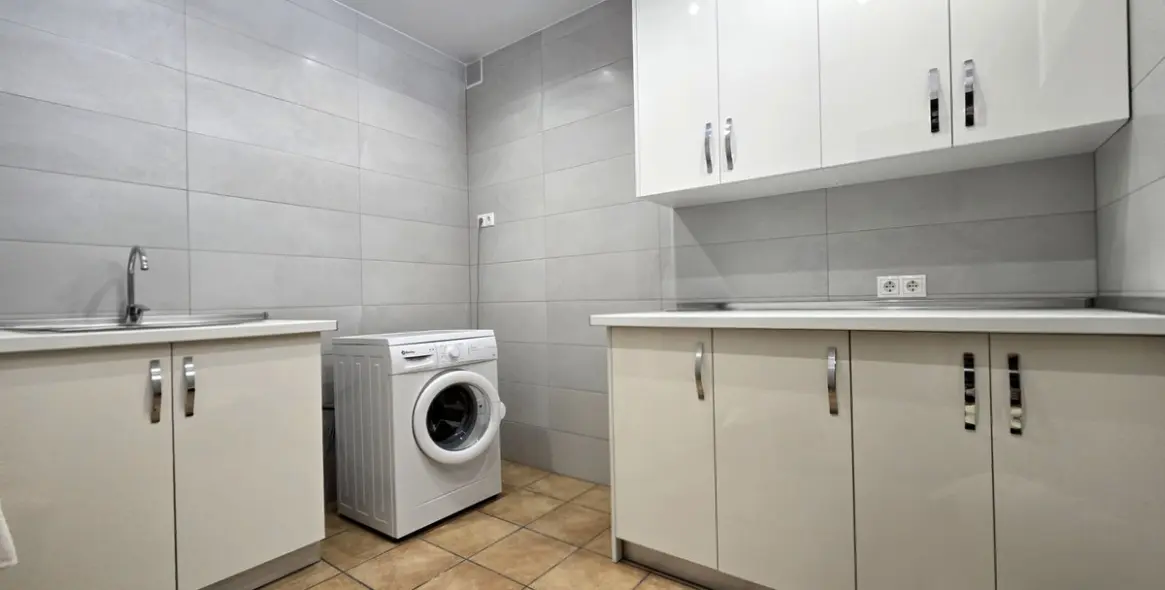 Продажа  отдельно стоящей виллы в Cerros del Aguila 28