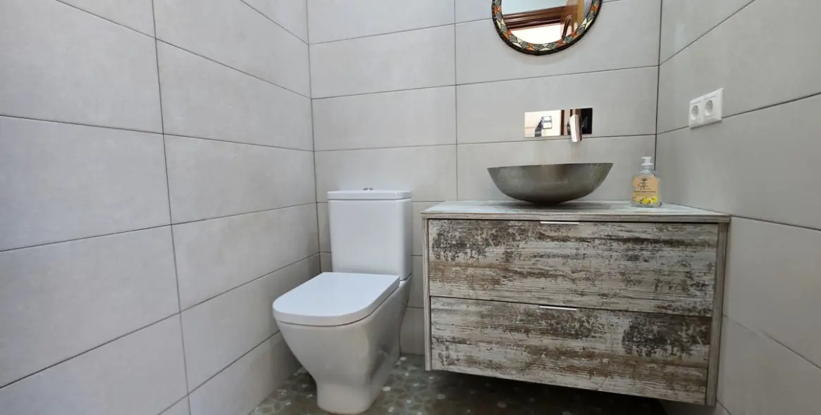 Продажа  отдельно стоящей виллы в Cerros del Aguila 30