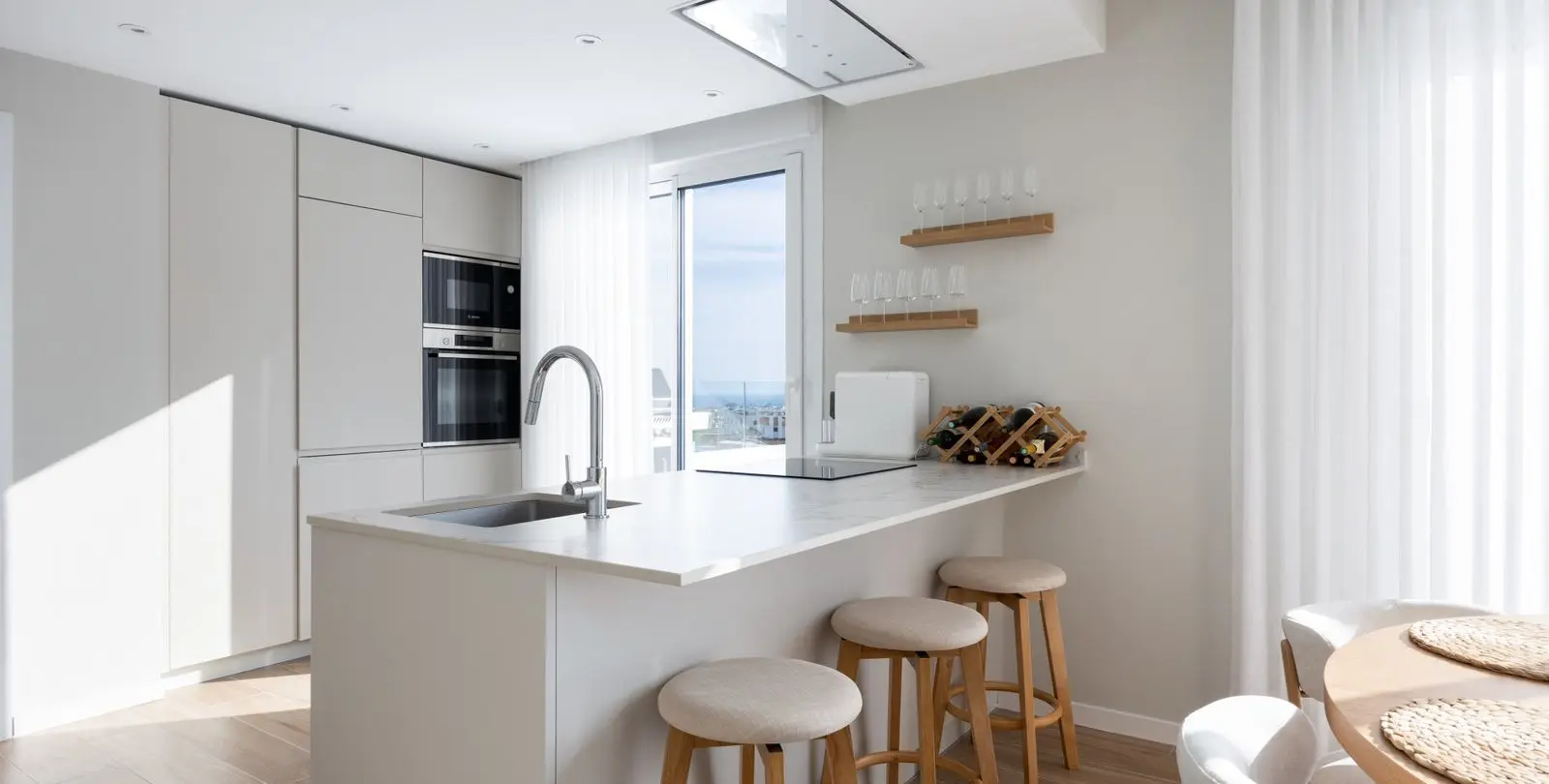Sale of penthouse in La Campana 5