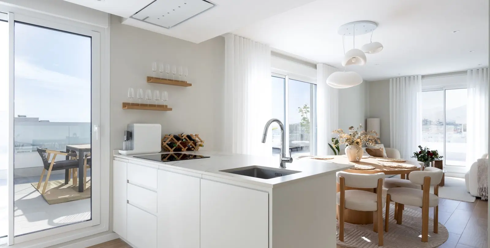 Sale of penthouse in La Campana 7