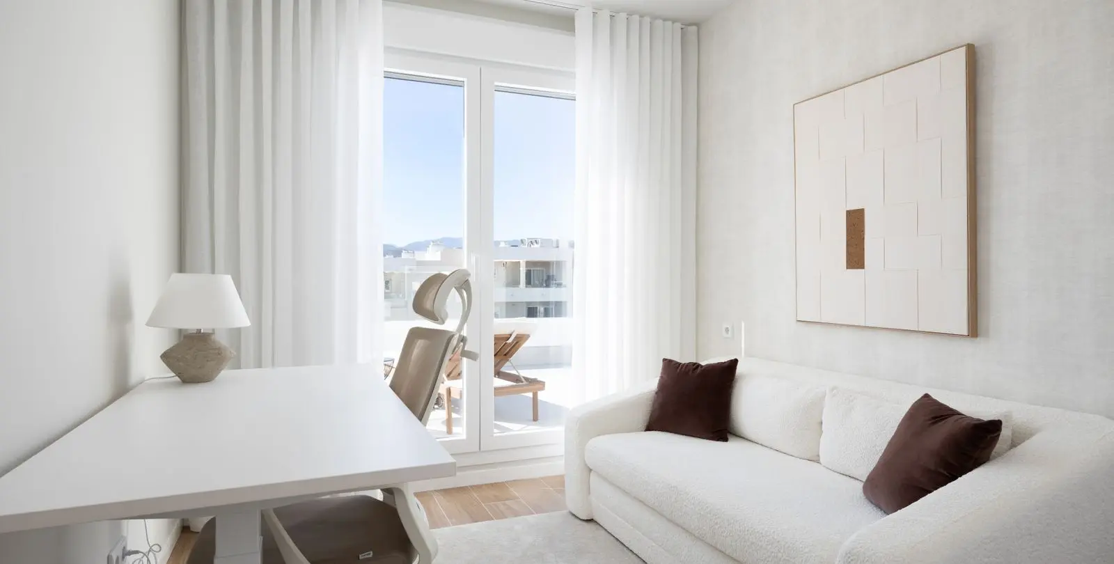 Sale of penthouse in La Campana 16