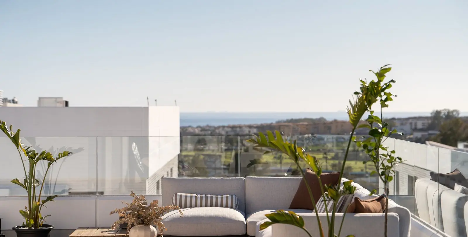 Sale of penthouse in La Campana 25