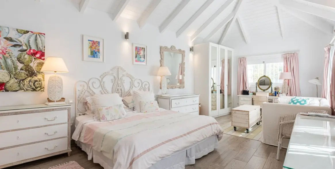 Продажа  отдельно стоящей виллы в Benahavís 13