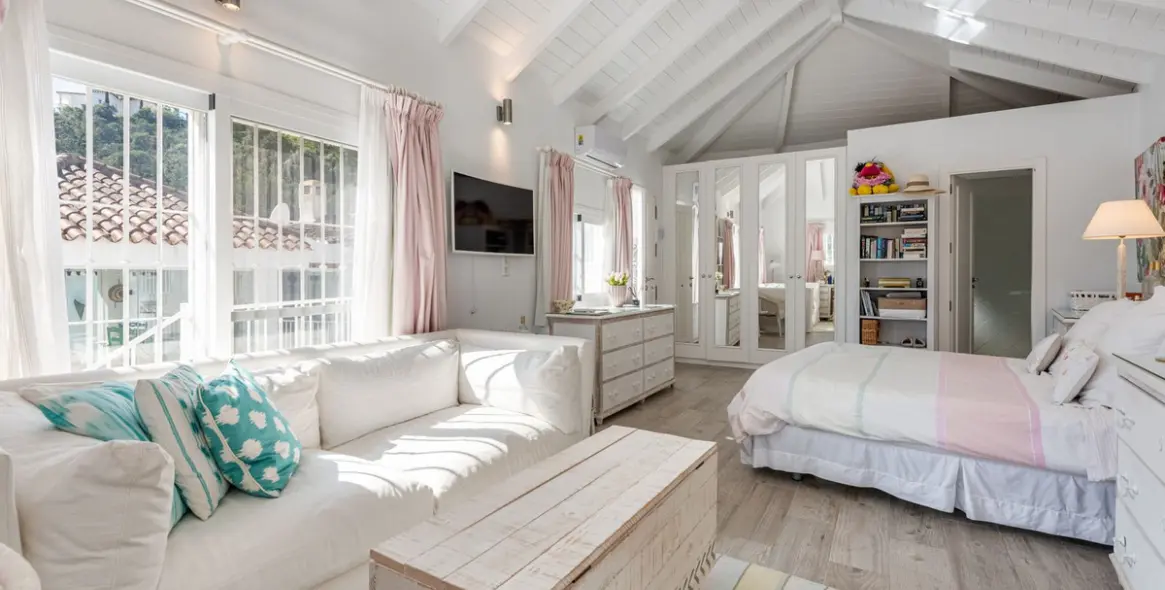 Продажа  отдельно стоящей виллы в Benahavís 14