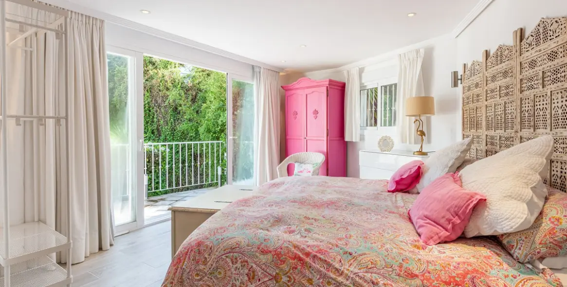 Продажа  отдельно стоящей виллы в Benahavís 15