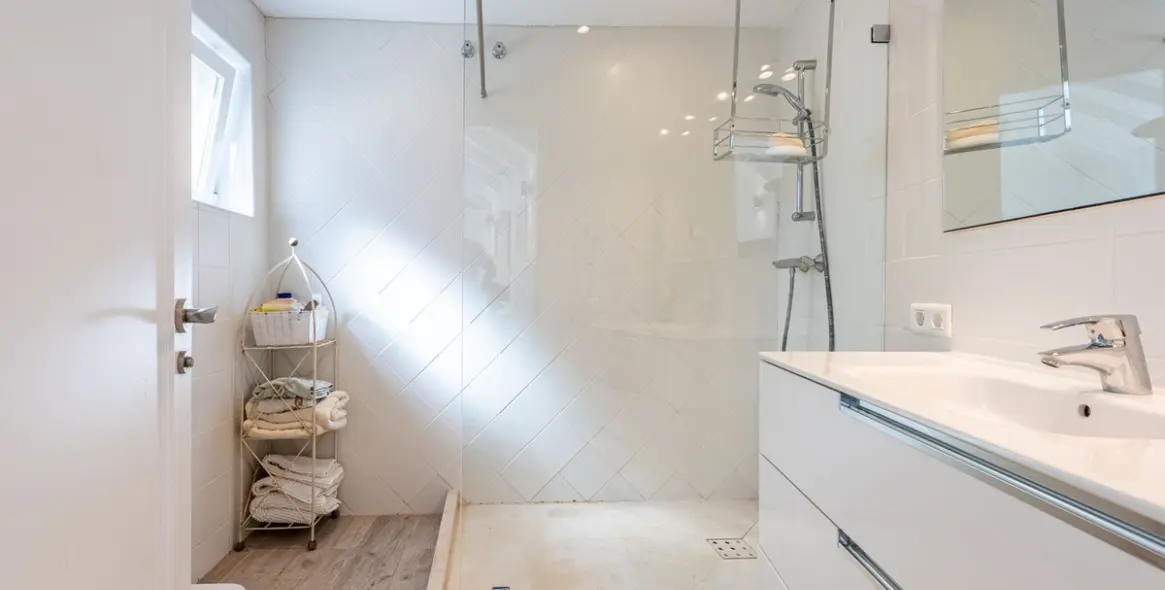 Продажа  отдельно стоящей виллы в Benahavís 21