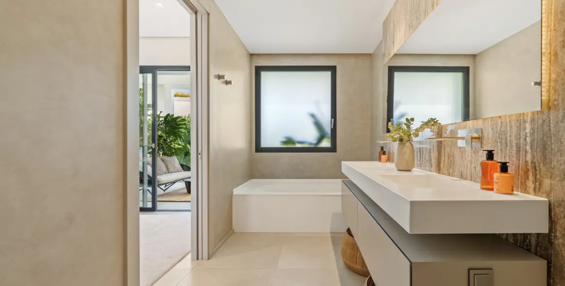 Продажа  отдельно стоящей виллы в Nueva Andalucía 19