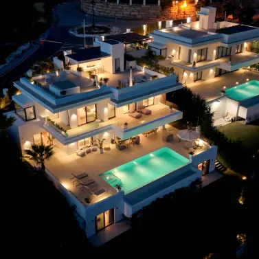 Venta de villa independiente en Estepona