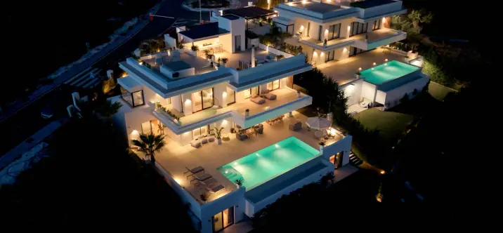 Venta de villa independiente en Estepona 0