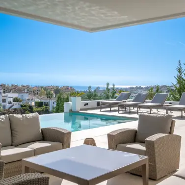 Venta de villa independiente en Estepona