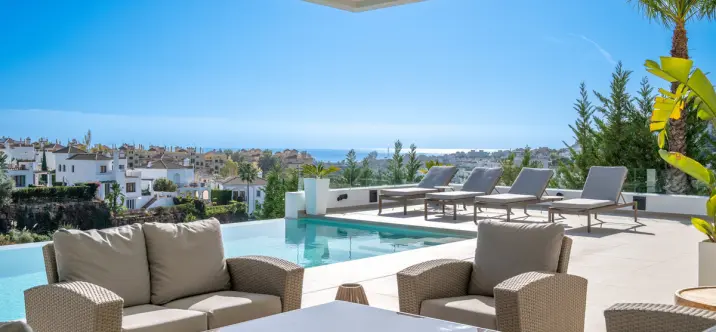 Venta de villa independiente en Estepona 1