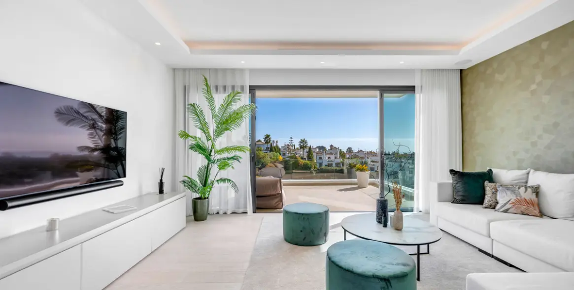 Продажа  отдельно стоящей виллы в Estepona 9