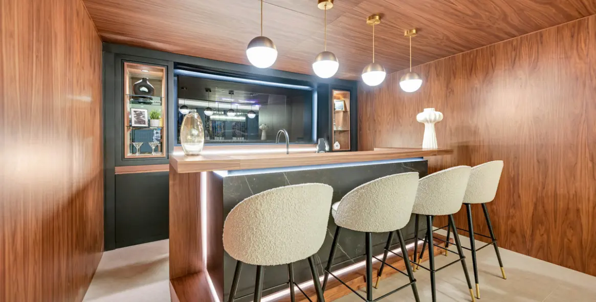 Sale of detached villa in Estepona 25