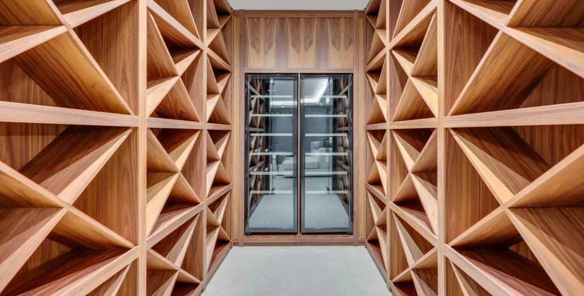 Sale of detached villa in Estepona 30