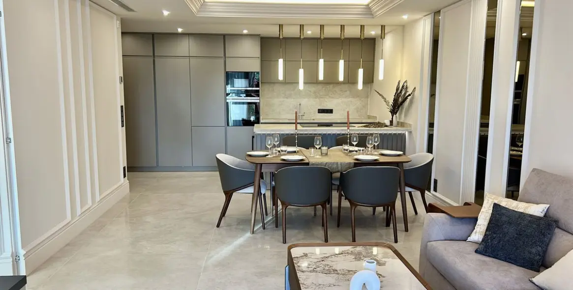 Venta de apartamento en planta baja en New Golden Mile 9