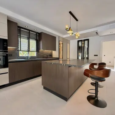 Long-term rent of detached villa in Nueva Andalucía