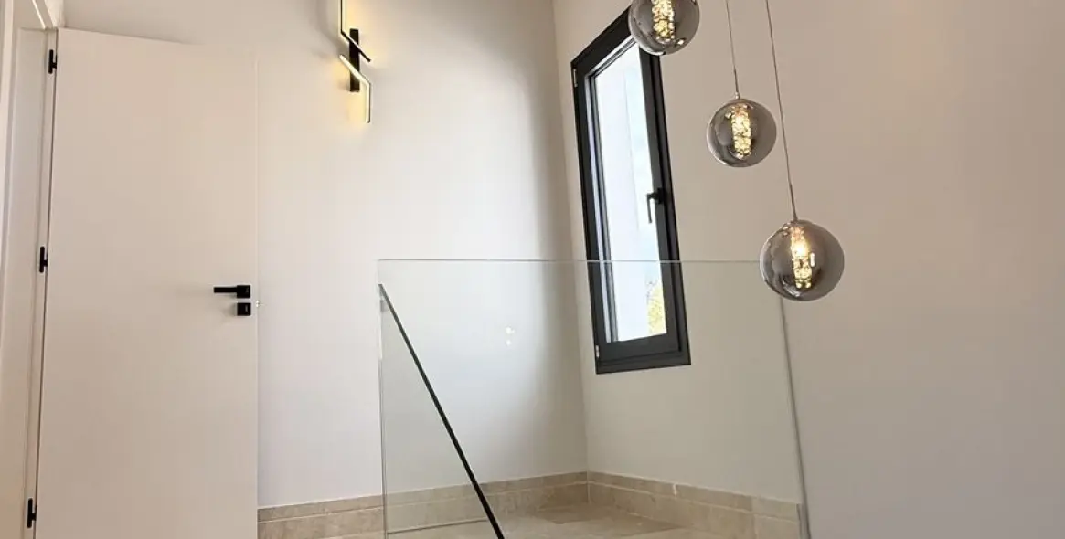 Sale of detached villa in Nueva Andalucía 19