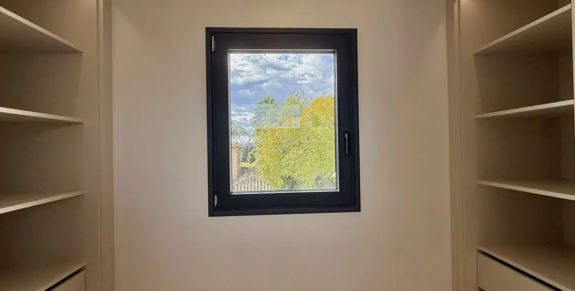 Alquiler a largo plazo de villa independiente en Nueva Andalucía 24