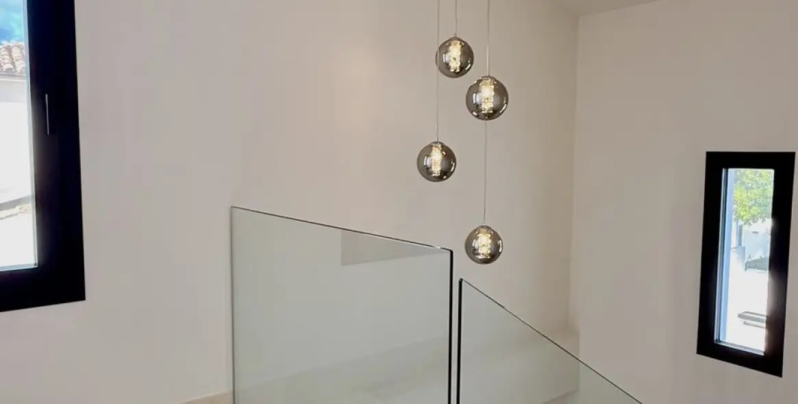 Alquiler a largo plazo de villa independiente en Nueva Andalucía 29