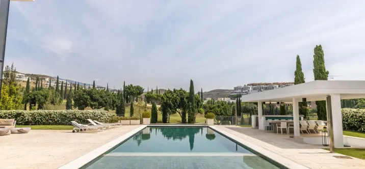 Venta de villa independiente en Benahavís 1