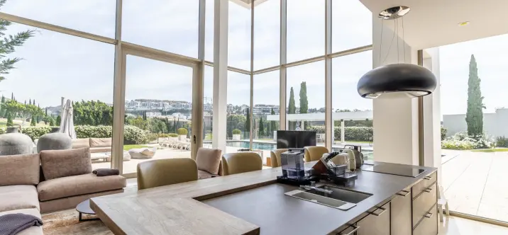 Venta de villa independiente en Benahavís 3